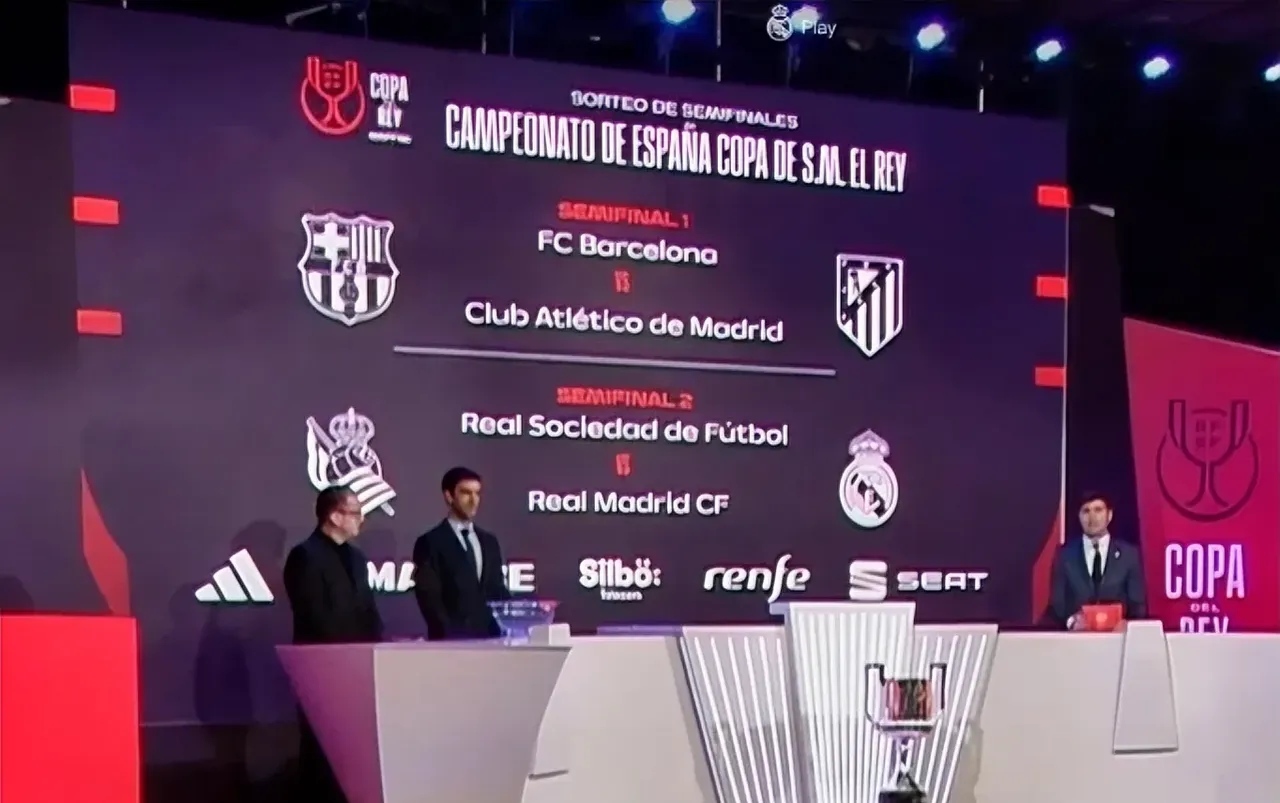 包含赛地聚焦:意大利杯今夜热度飙升;多特蒙德迎来里程碑;信心回归;临场指挥获称赞的词条 包含赛地聚焦:意大利杯今夜热度飙升;多特蒙德迎来里程碑;信心回归;临场指挥获称赞的词条