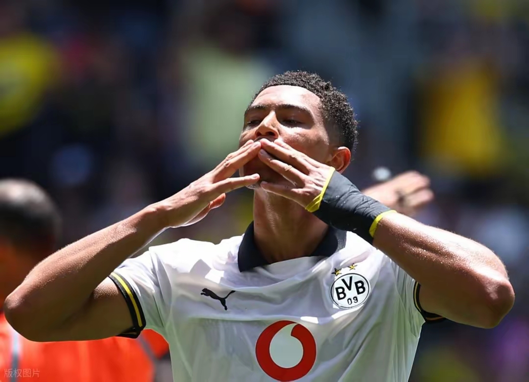 包含赛地聚焦:意大利杯今夜热度飙升;多特蒙德迎来里程碑;信心回归;临场指挥获称赞的词条 包含赛地聚焦:意大利杯今夜热度飙升;多特蒙德迎来里程碑;信心回归;临场指挥获称赞的词条