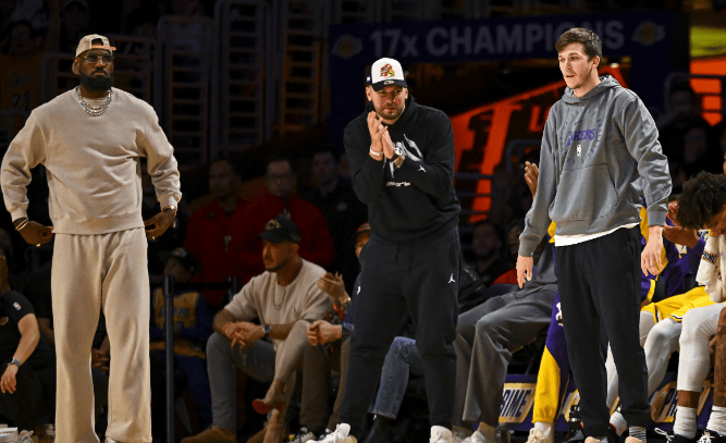 国际比赛日NBA季后赛焦点战，芝加哥公牛外线爆发，悬念犹存，心理建设被强调的简单介绍