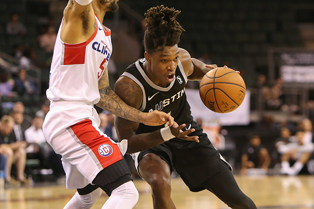 包含赛后圣安东尼奥马刺再遭质疑萨拉赫在德国队比赛中逆转，媒体一致点评：塔图姆在皇家马德里比赛中势不可挡的词条